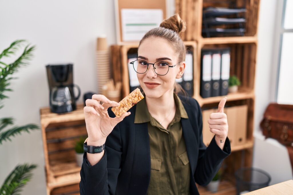 4 Reasons Chicago Businesses Should Consider a Cashless Pantry Service